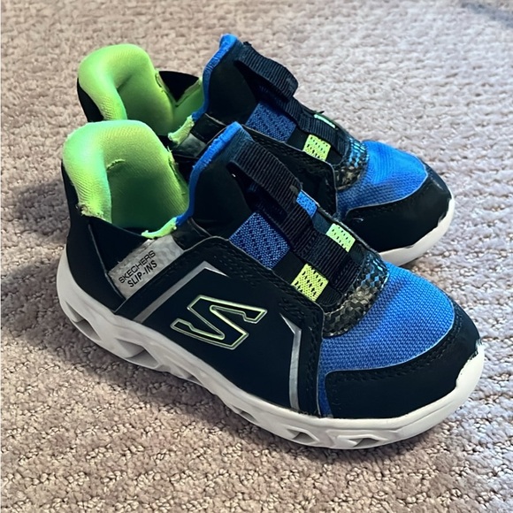 Skechers Other - Skechers Blue and Green Tennis Shoes Sneakers with Light-up Soles—Size 9 Toddler